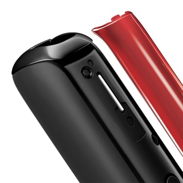 Primo piano del pannello frontale Ploom Aura in Lava Red, staccato dal dispositivo.